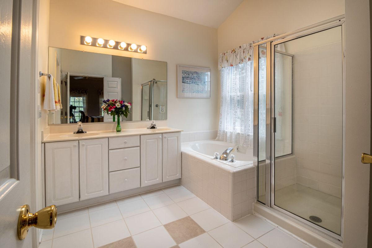 Top Bathroom Ideas for First-Time Homeowners